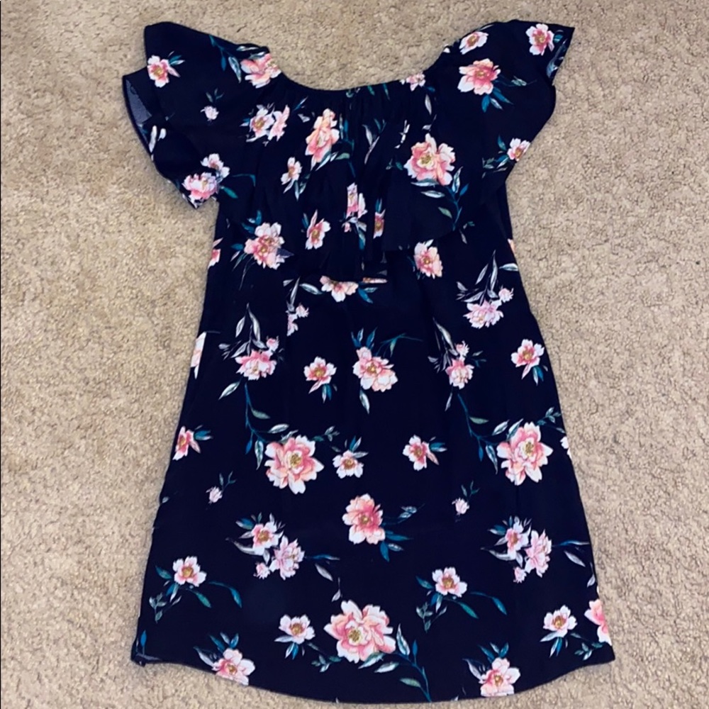 Over the shoulder dress